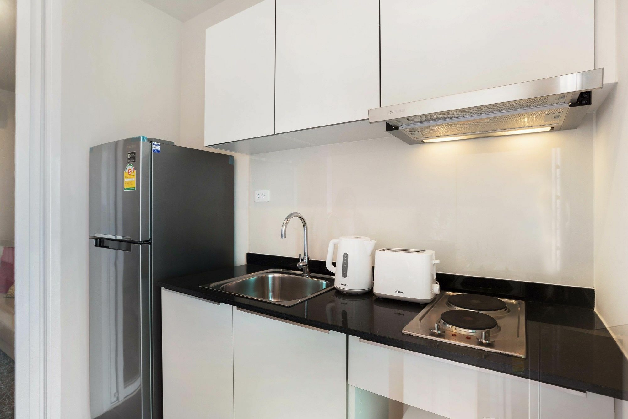 Favstay - The Base Downtown Phuket ภายนอก รูปภาพ